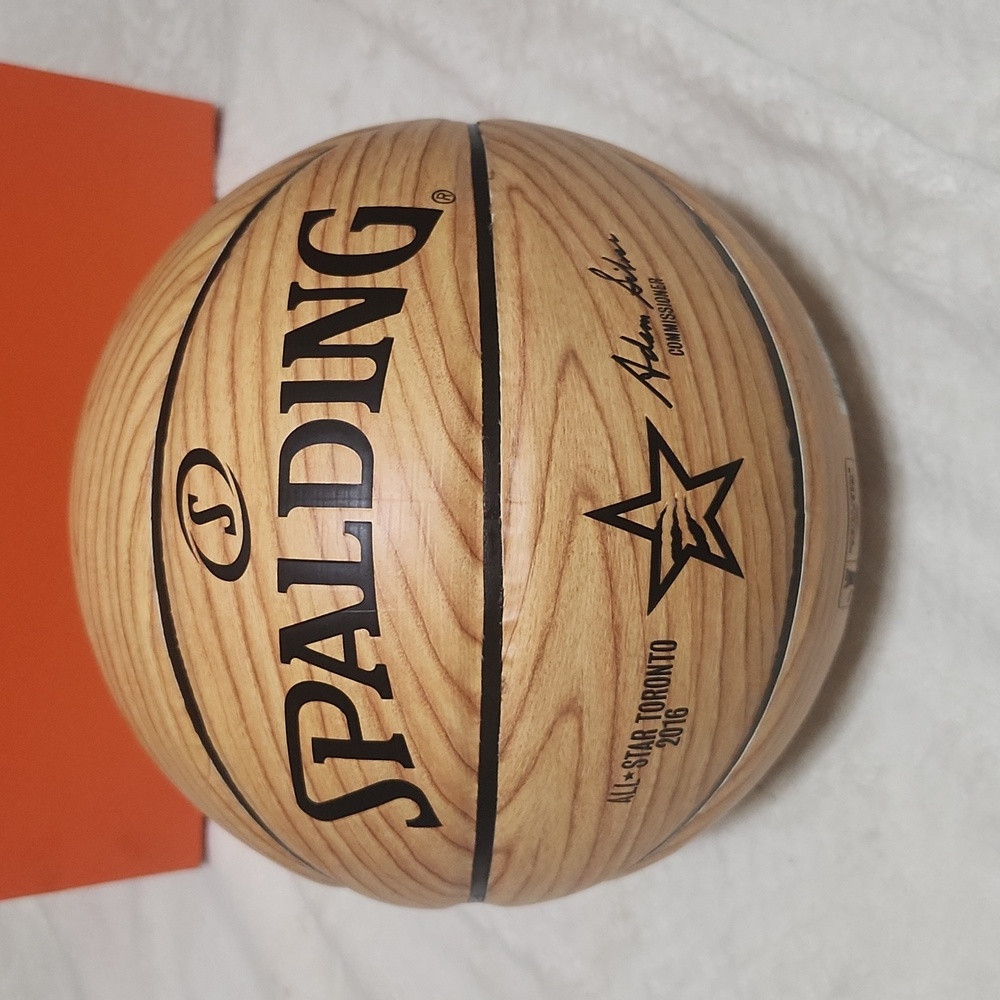 Spalding woodgrain basketball 🏀